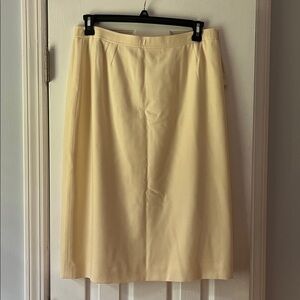 Evan Picone Classic Cream Skirt Size 18